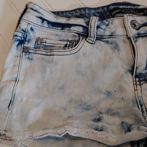 Lovesick light wash shorts - Picture 2 of 4